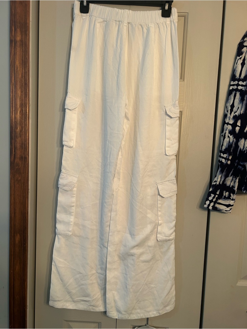 Love Tree White Wide-Leg Cargo Pants - Picture 5 of 5